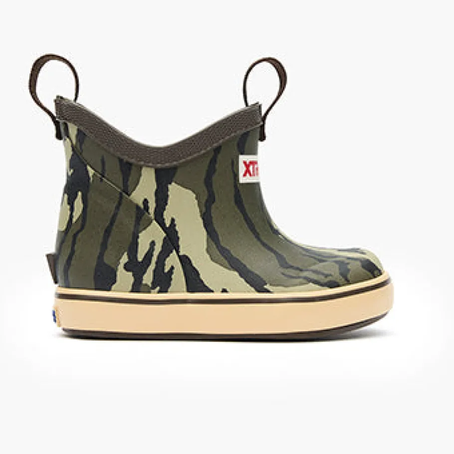 Kids XTRATUF Kids Ankle Deck Boots|Sport Fishing|Kids' Mossy Oak® Bottomland Ankle Deck Boot